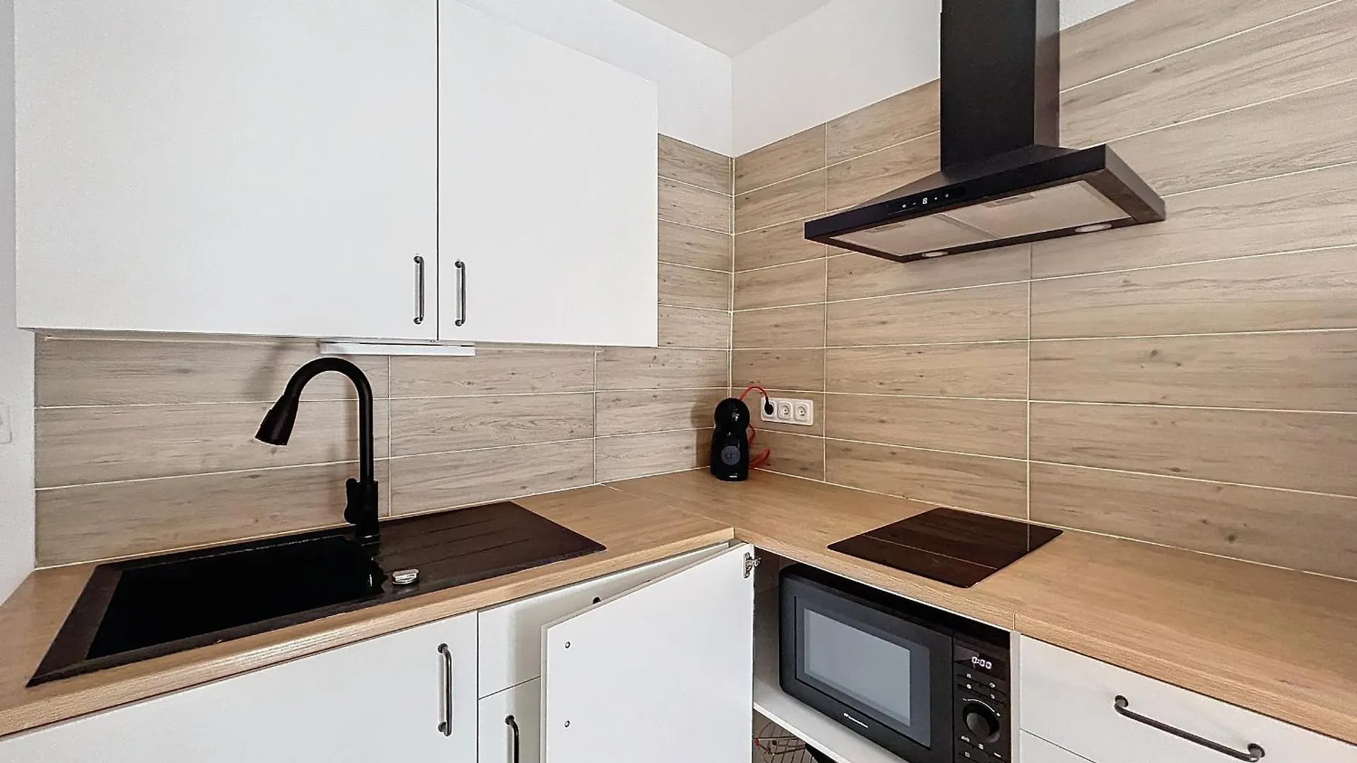 Appartement Pour 4, Renove, Climatise, Aux Saintes-Maries-De-La-Mer - Fr-1-475-152 França